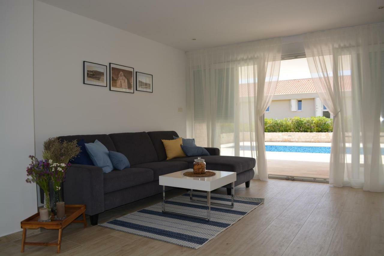 Villa Antea - Modern House With Pool Pag Town Exterior foto